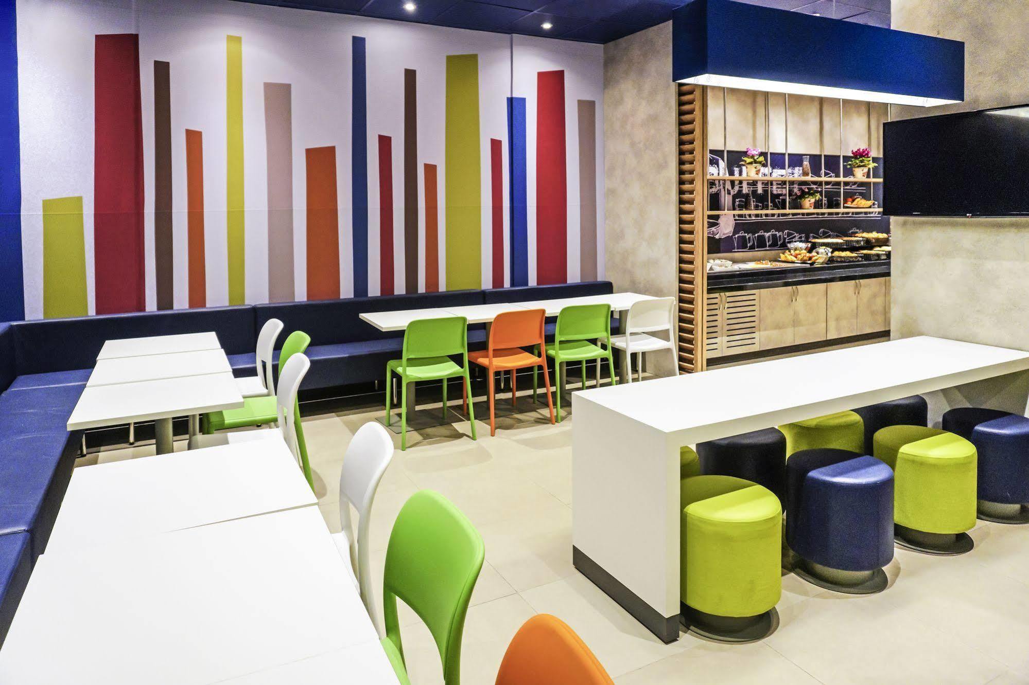 Ibis Budget Hyeres Luaran gambar